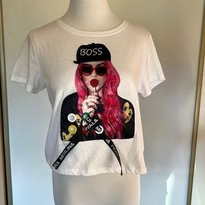 White Graphic teeshirt. Women’s size M